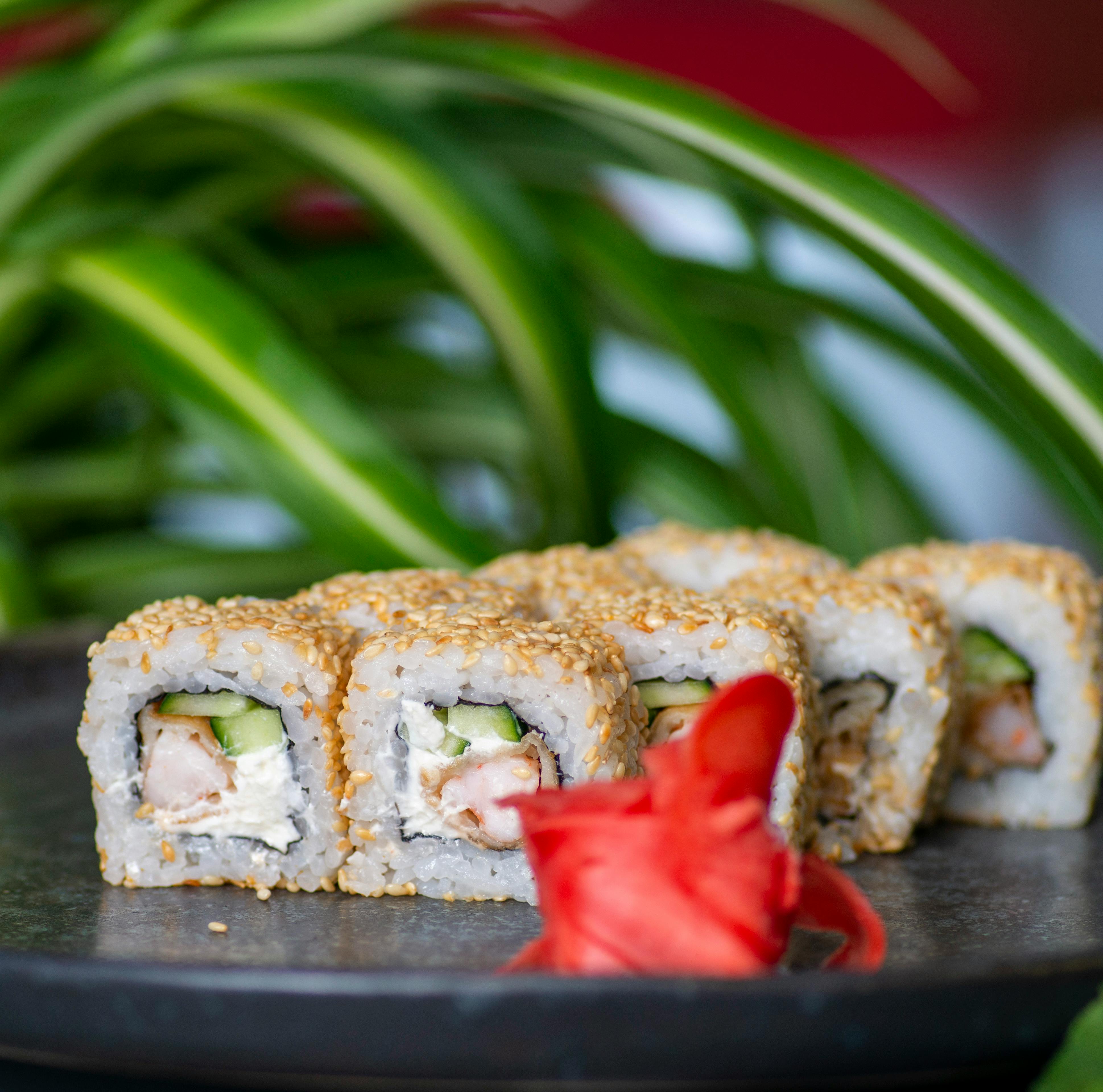 Which meal should be the smallest?