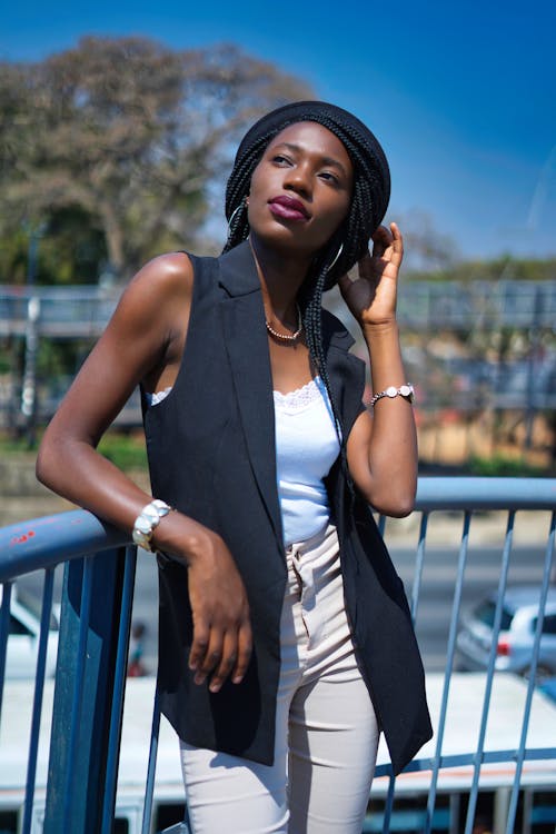 Gratis stockfoto met Afrikaanse vrouw, cap, fashion