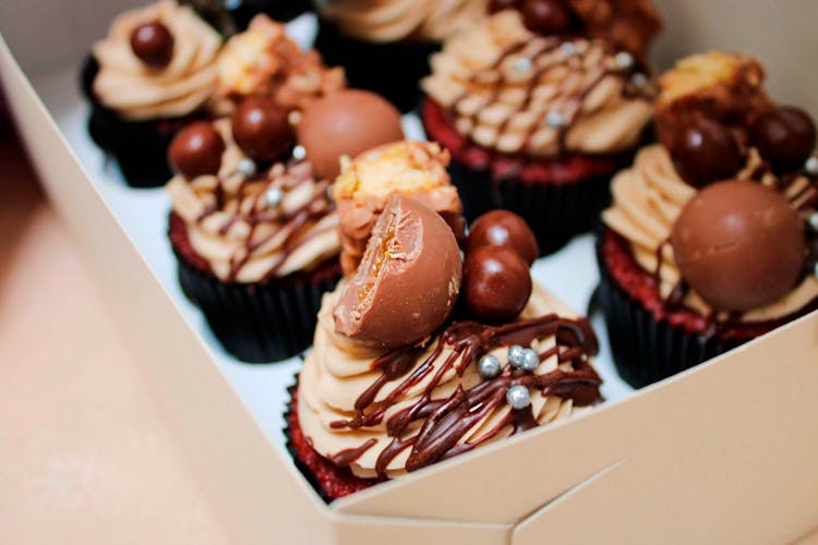 Mouthwatering Cupcakes In A Box