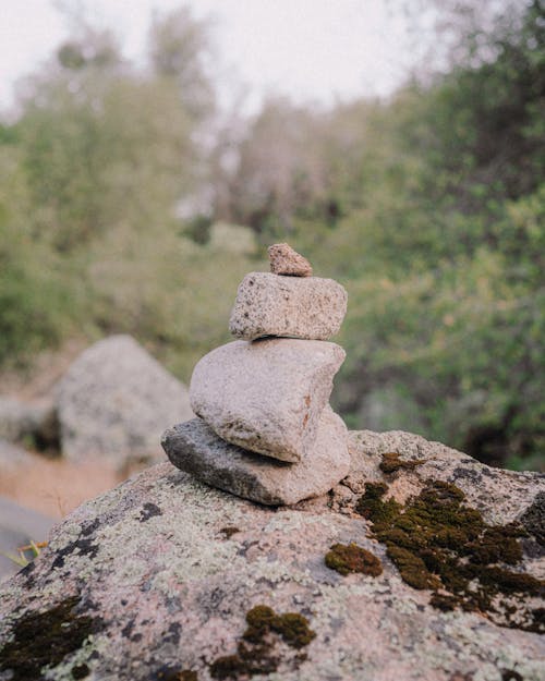 ロックバランス, 垂直ショット, 岩の無料の写真素材