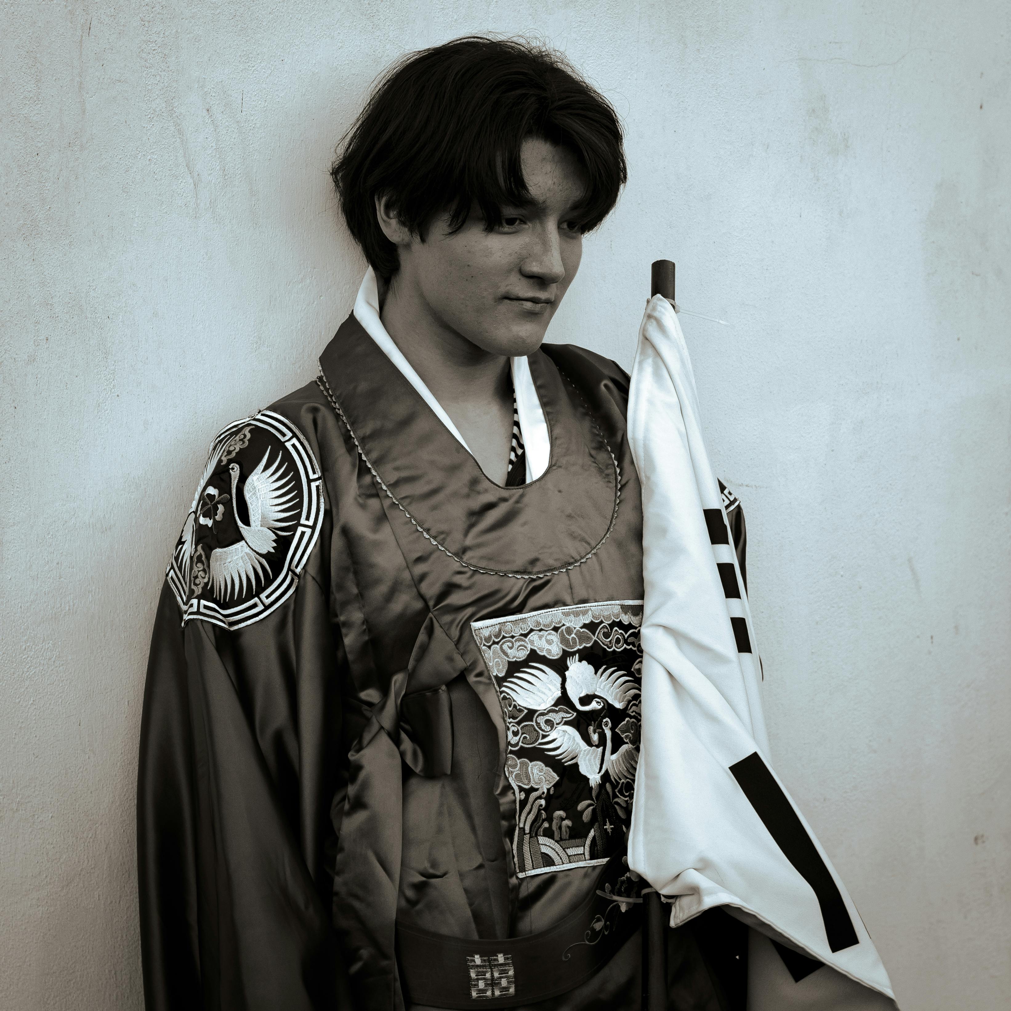 Is handsome a genetic?