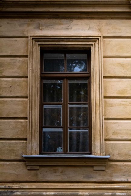 mold on window silicone frame