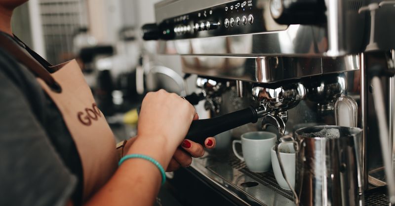 Annuaire de coffee shops repensé : que faire des fiches de cafés fermés ? Jimenez Julien tranche