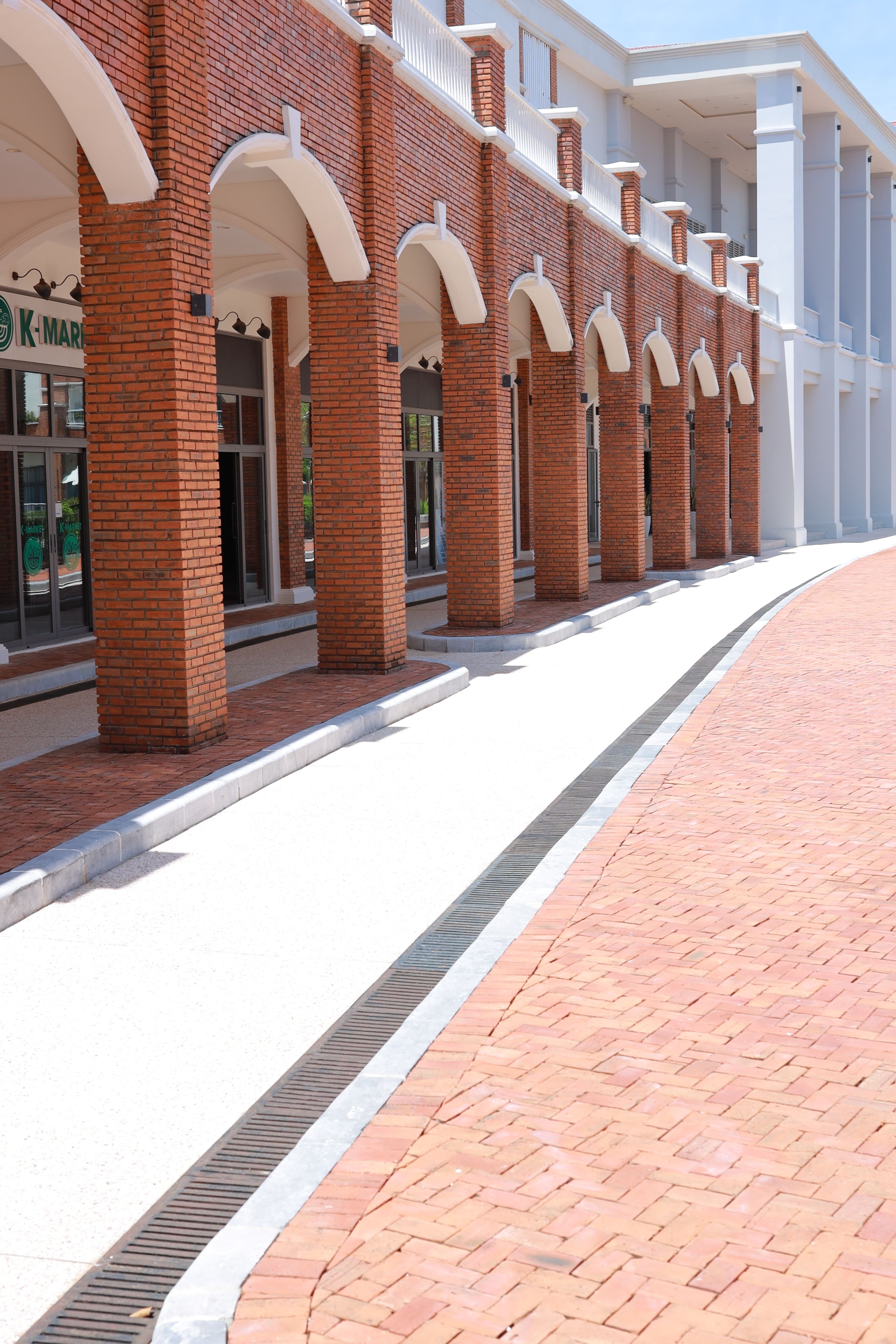 Exterior of a Building · Free Stock Photo