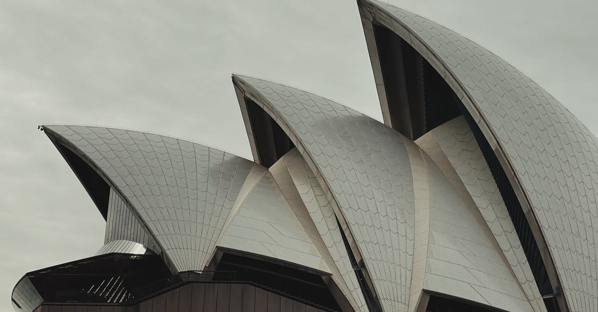 How much does a neurologist get paid in Australia
