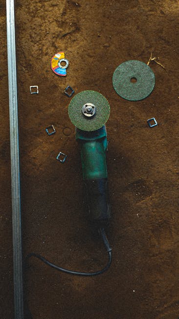 Milwaukee SDS Drills | M18 vs M12! 2 pexels photo 13792037