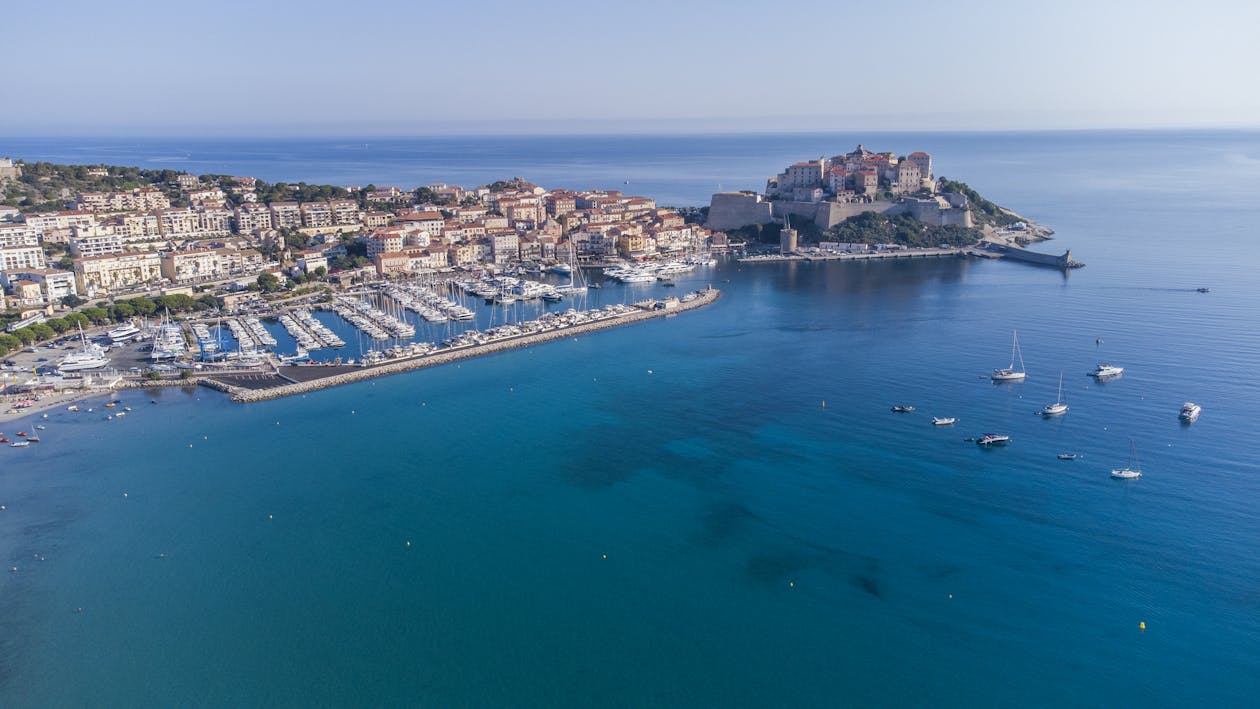 Où louer une voiture pas chère en Corse ?