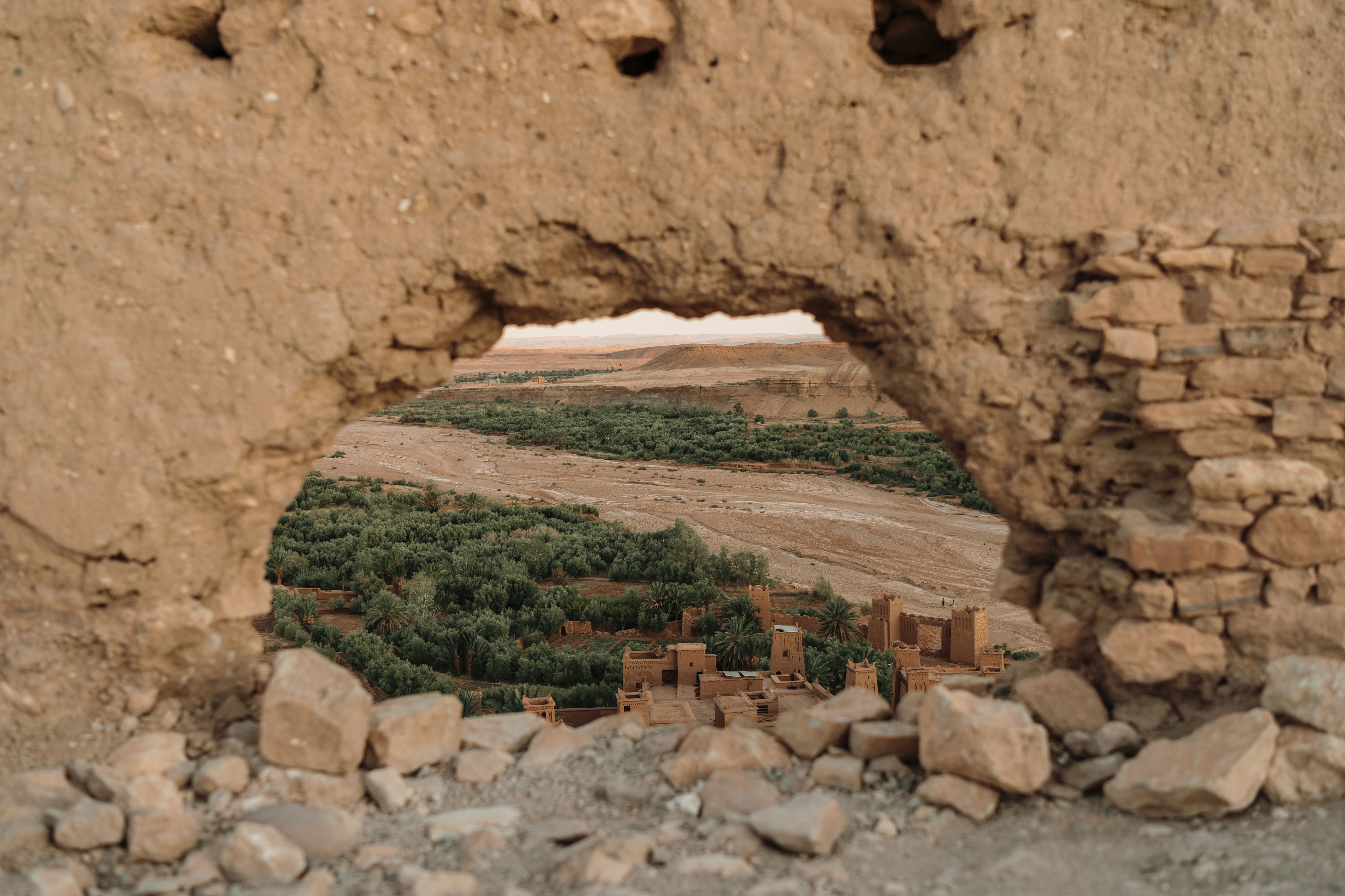 Ouarzazate hammada stone desert