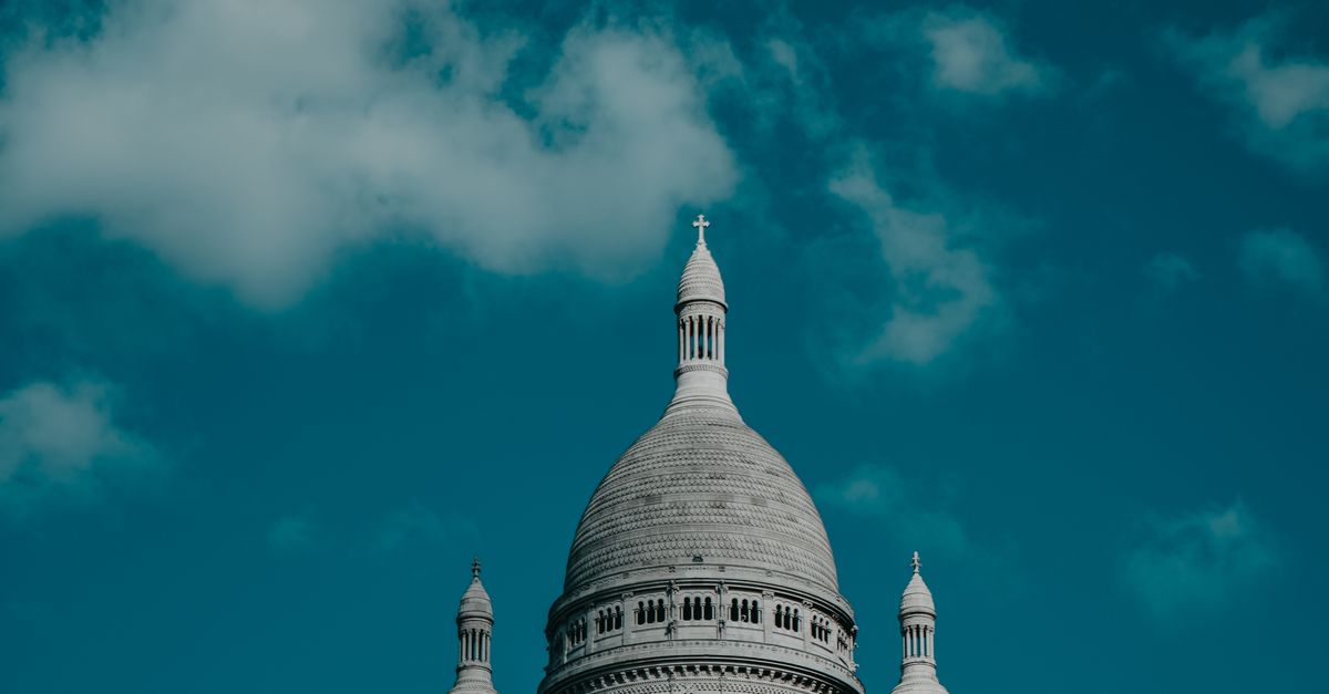 Francia: cómo equilibrar impuestos y competitividad sin debilitar cohesión social Francia: cómo equilibrar impuestos y competitividad sin debilitar cohesión social