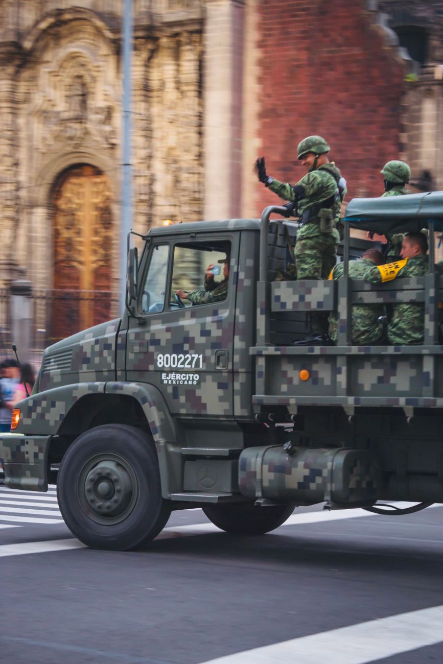 Belgio mobilita militari e poliziotti in risposta all'ondata di sparatorie a Bruxelles