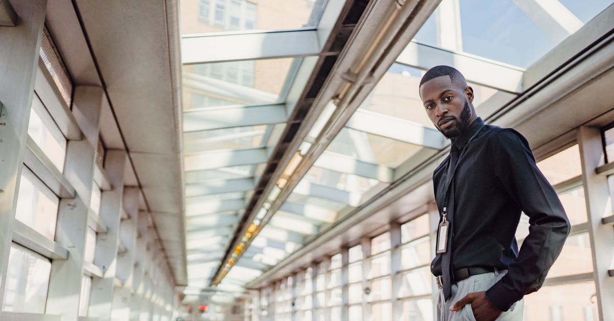 10 astuces pour porter la chemise parfaitement
