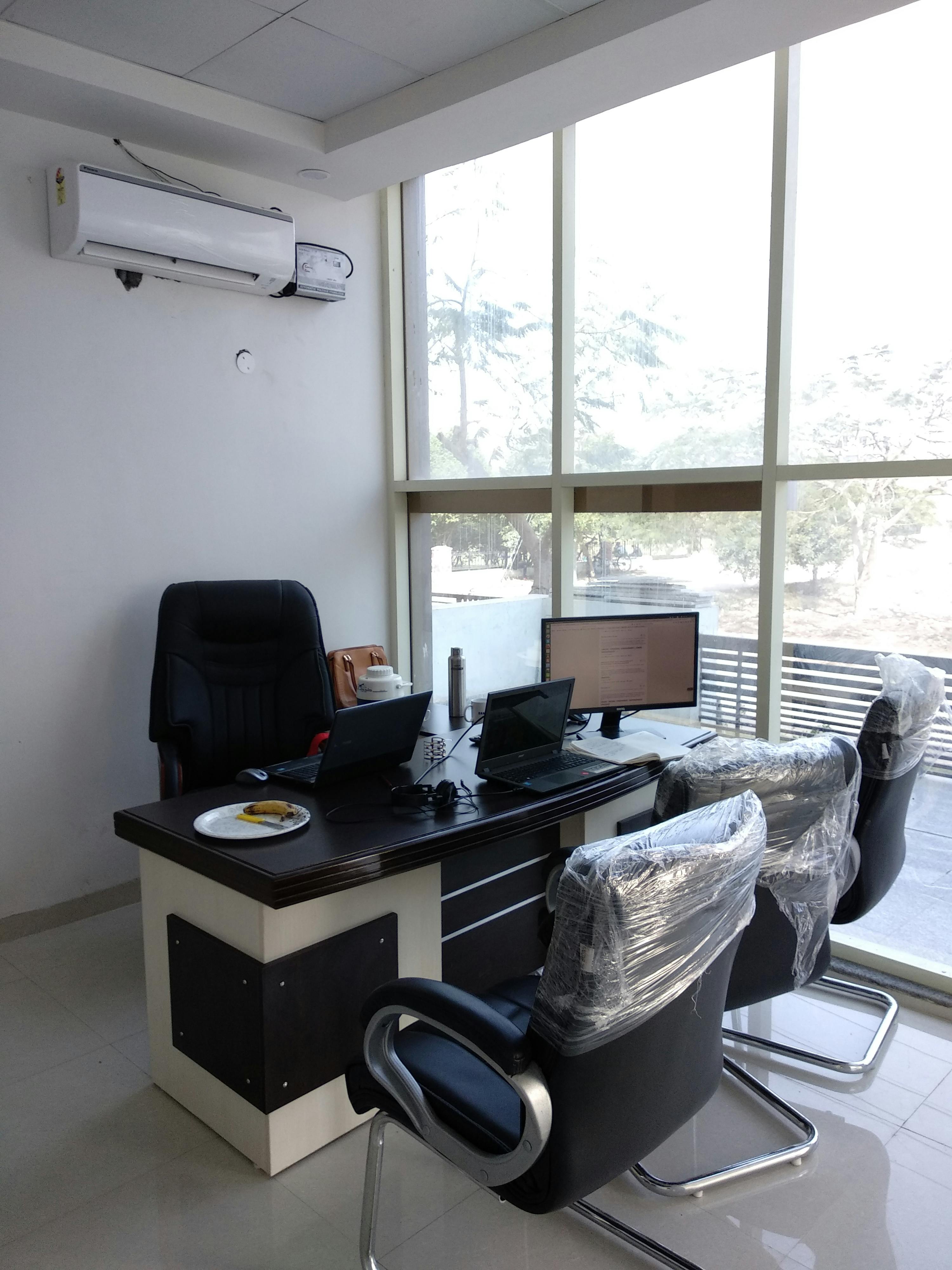 Free stock photo of laptop, office, setup