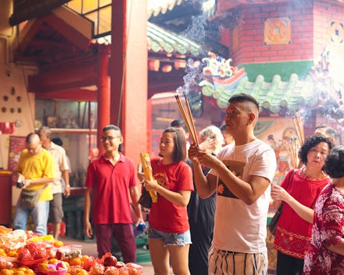 Ilmainen kuvapankkikuva tunnisteilla aasialaiset ihmiset, hedelmät, hengellisyys Kuvapankkikuva