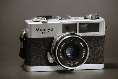 Immagine gratuita di analog, avvicinamento, brown camera