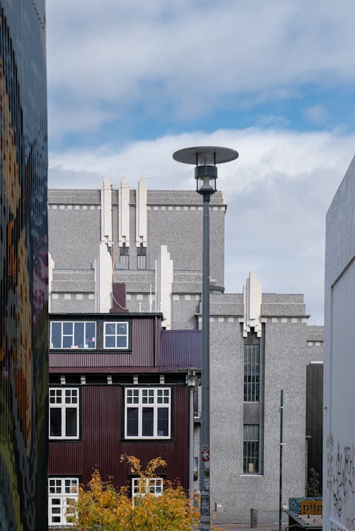 Gratis stockfoto met architectuur, bewolkte lucht, buitenkant