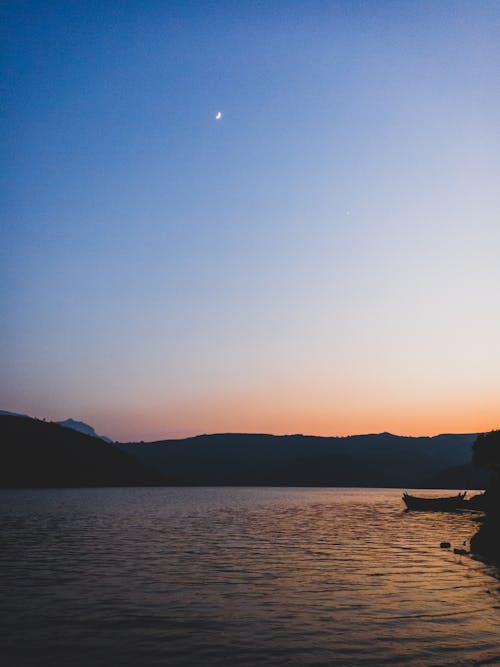 คลังภาพถ่ายฟรี ของ จันทรา, ตอนเย็น, ทะเลสาป