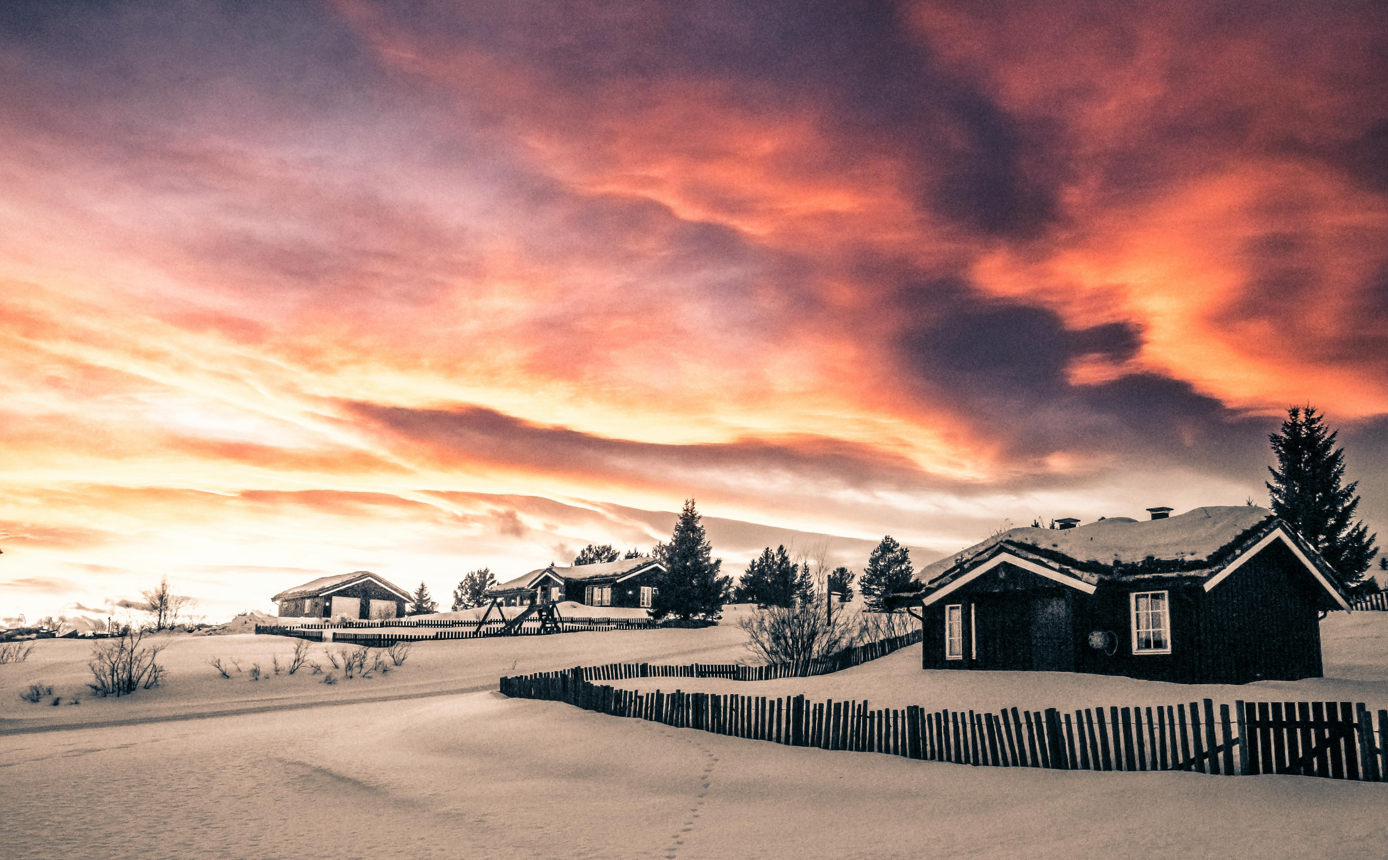 Snow Covered Village \u00b7 Free Stock Photo