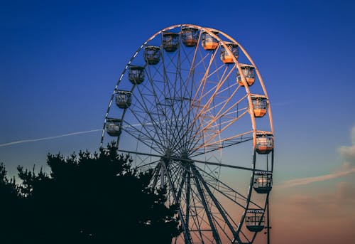 Безкоштовне стокове фото на тему «карнавал, небо, оглядове колесо»