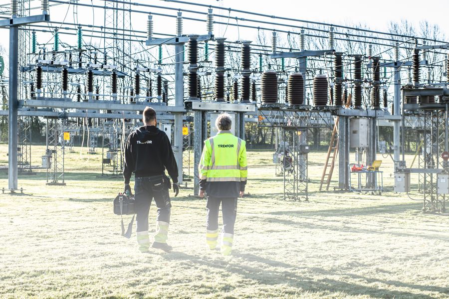 DG and substation installation crew