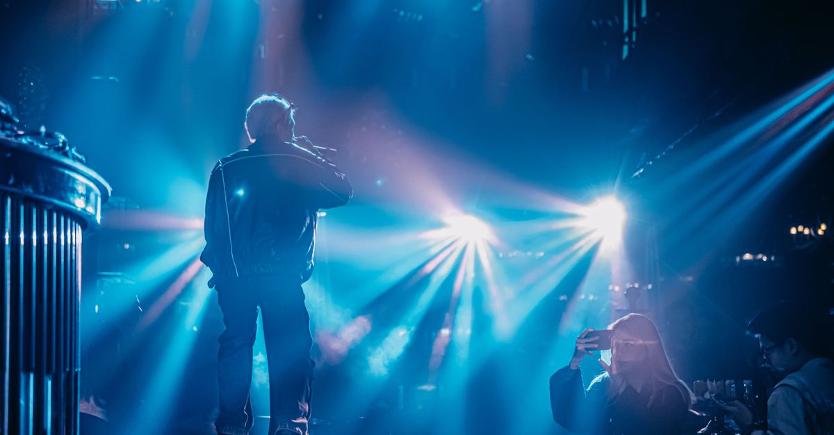 hybrid concert with both physical crowd and digital avatars interacting