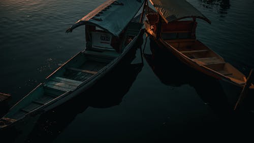 dal gölü, kashmir, shikara içeren Ücretsiz stok fotoğraf