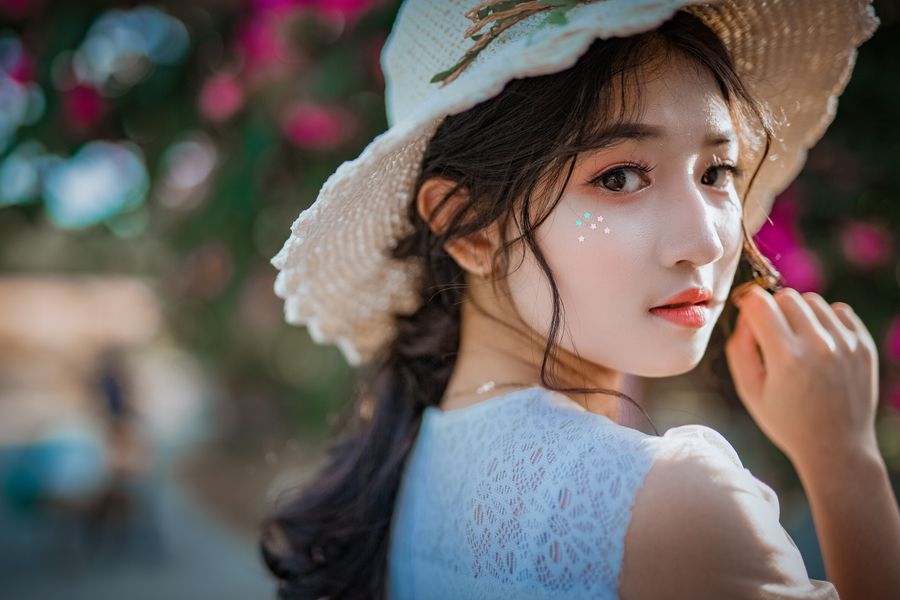 Laura