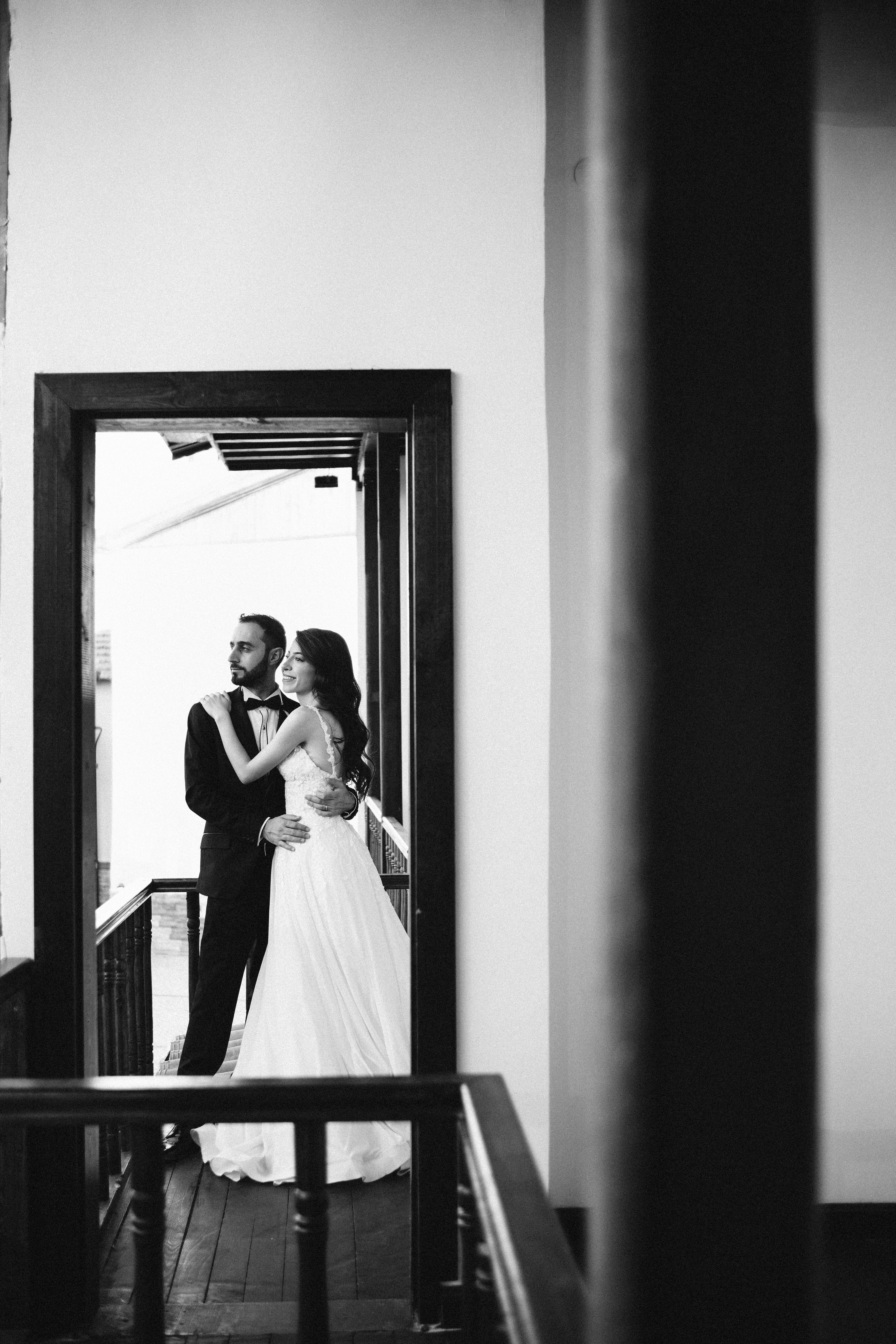 Traditional Wedding Couple 4k Photos, Download