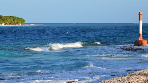 Kostenloses Stock Foto zu klarer himmel, küste, meer