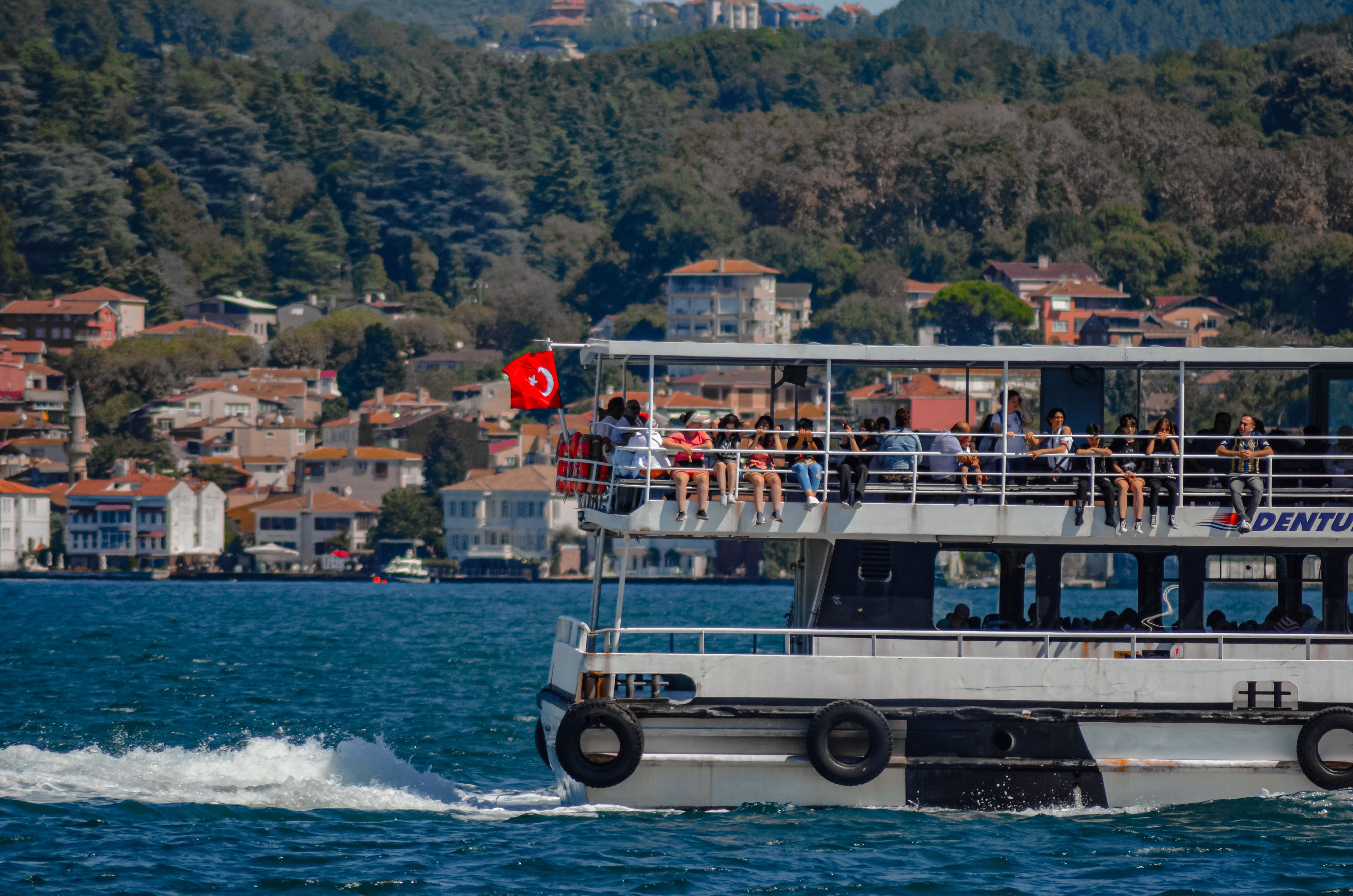 general travel agency — Photo by 424fotograf on Pexels