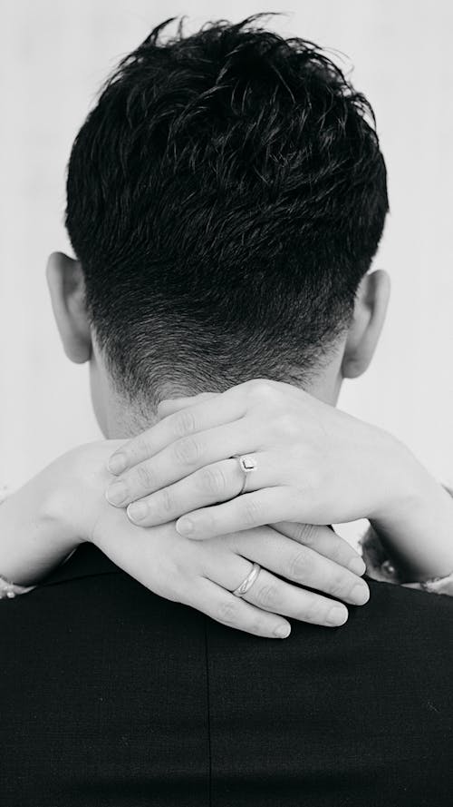 Fotos de stock gratuitas de abrazando, amor, anillo de boda