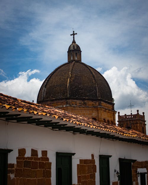 Foto d'estoc gratuïta de catòlic, ciutat, cúpula