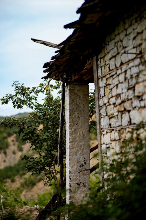 Old Stone Hut 