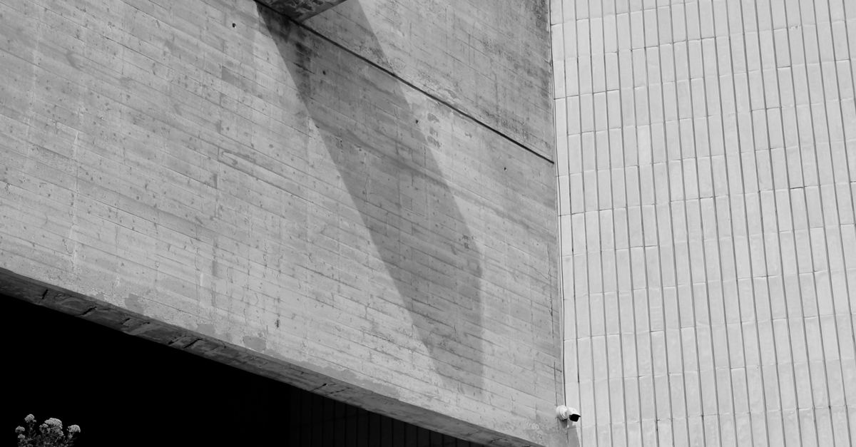 Pla In Building Plain Buildings Walls in Black and White · Free Stock Photo