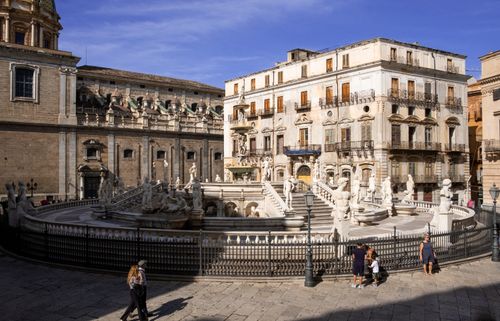 Free Discover the historic Piazza Pretoria in Palermo, Sicily, featuring iconic sculptures and stunning architecture. Stock Photo