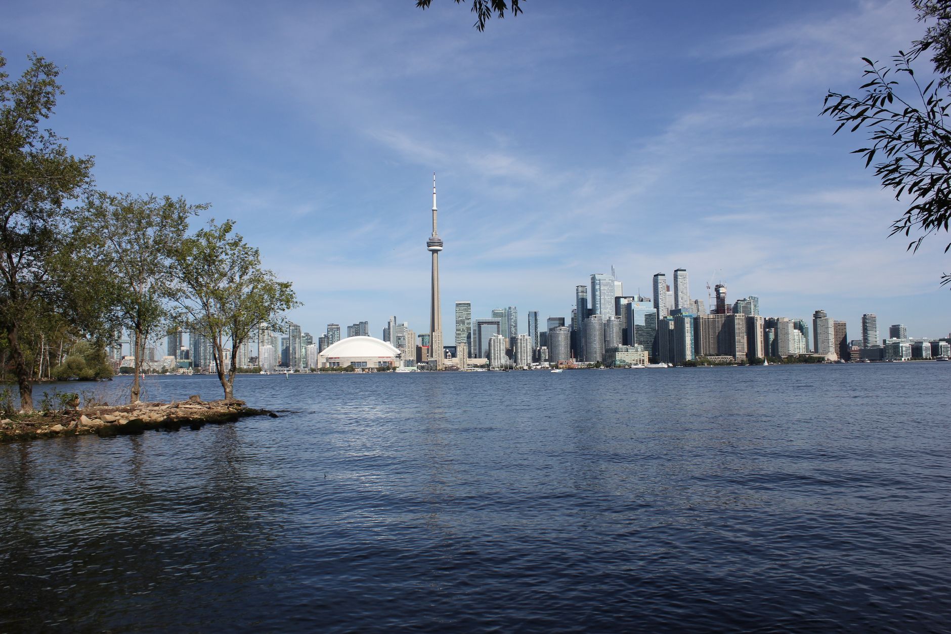 HIVE's BUZZ HPC Revolutionizes AI Infrastructure in Toronto