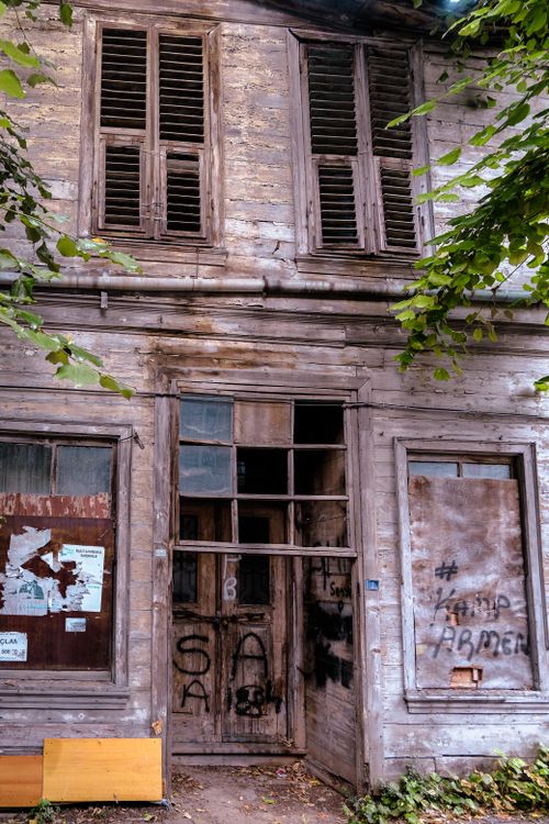 Free Explore the charm of an abandoned wooden house in Istanbul, showcasing rustic decay and urban texture. Stock Photo