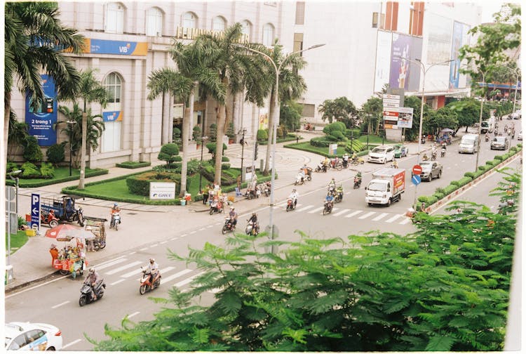 Everyday Urban Rush On A City Street