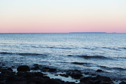 地平線, 岩石海岸, 岸邊 的 免費圖庫相片