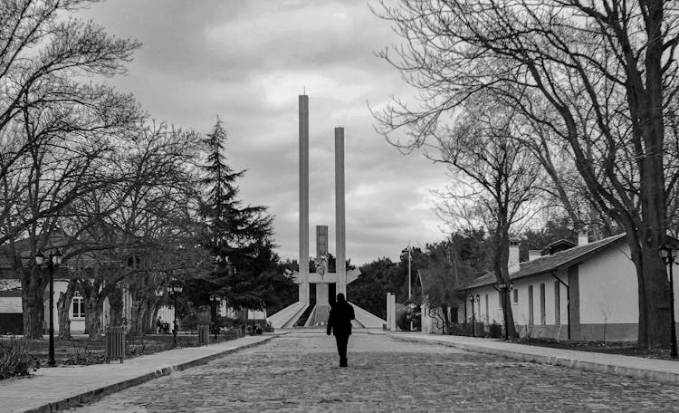 Edirne, Karaağaç Lausanne Statue