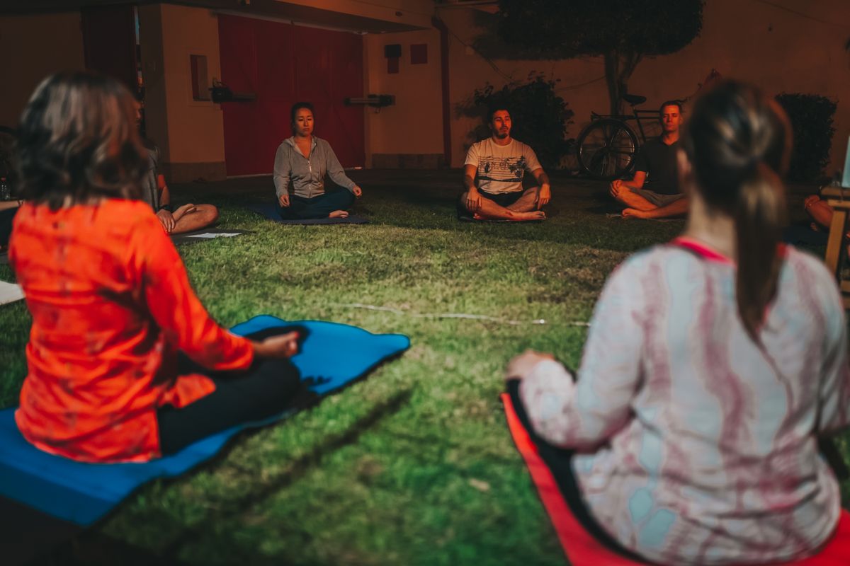 Méditation de pleine conscience vs méditation guidée - Quels sont les bienfaits de chaque pratique ?