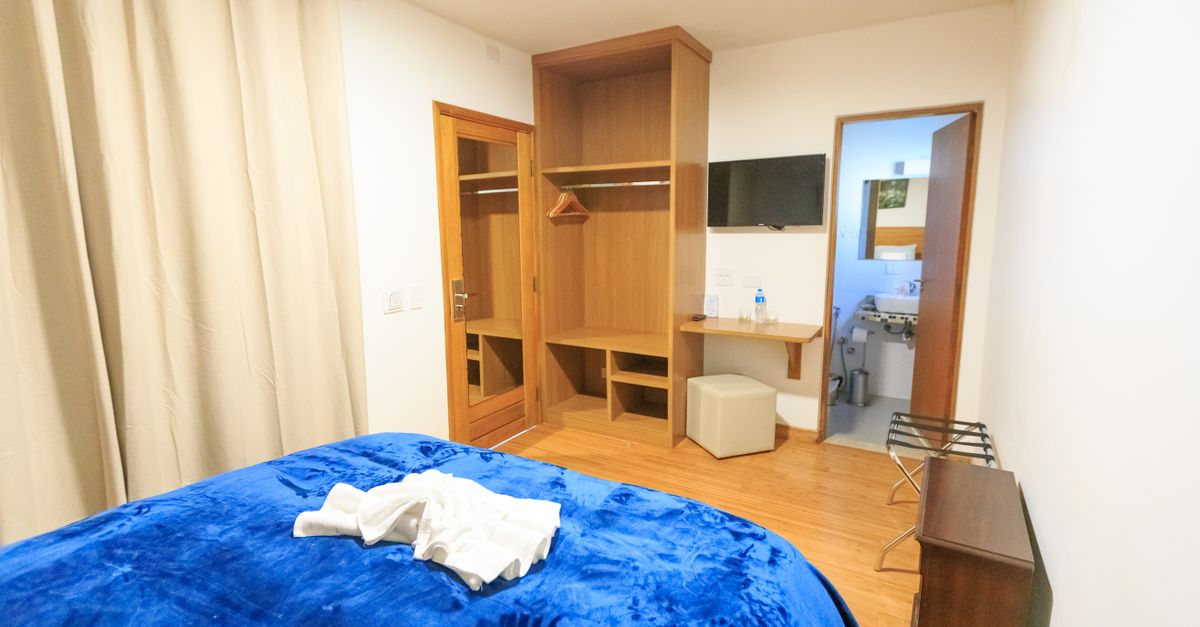 Cozy Furnished Single Room for Bachelor / Student