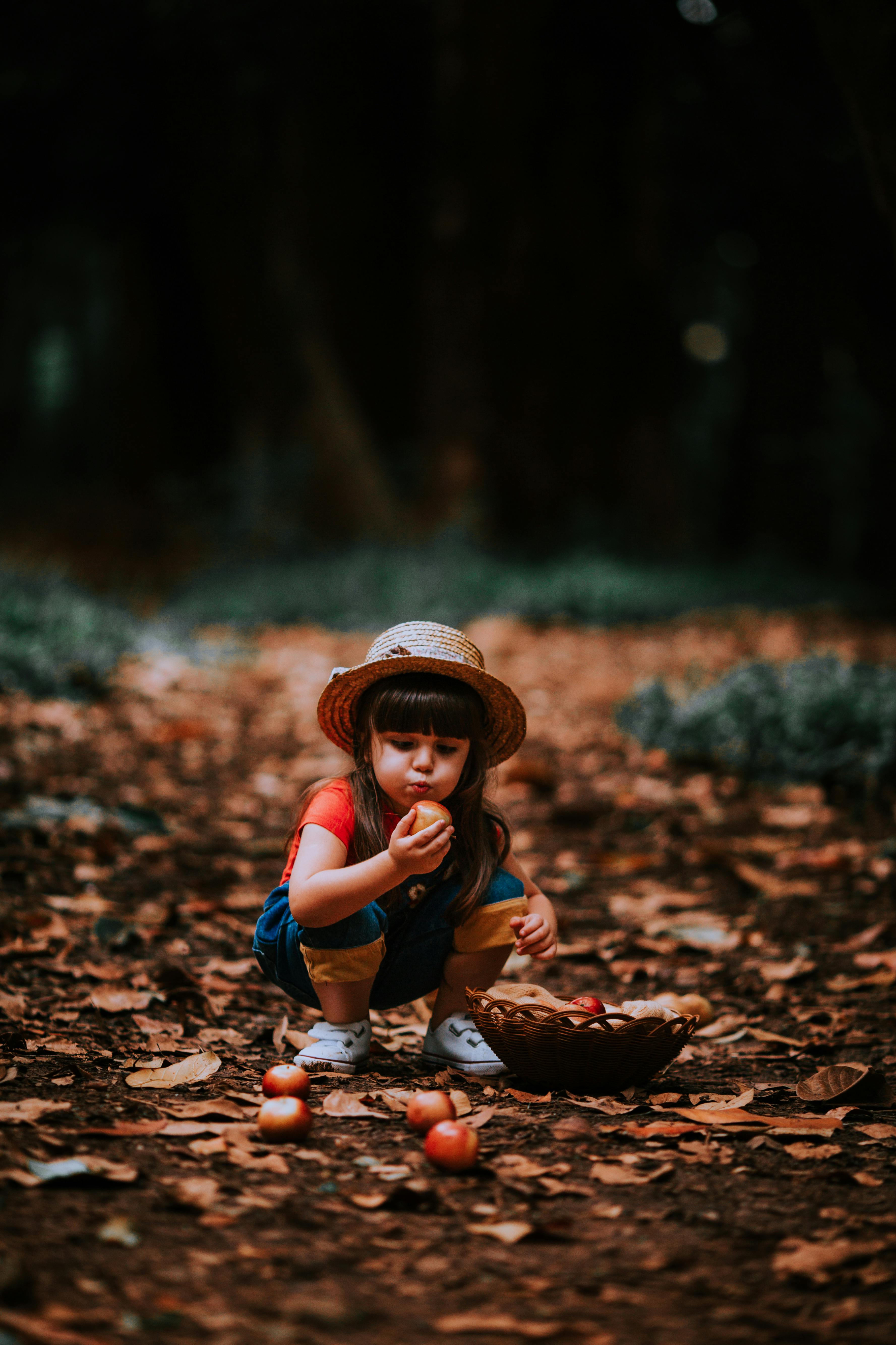 What features make a girl pretty?