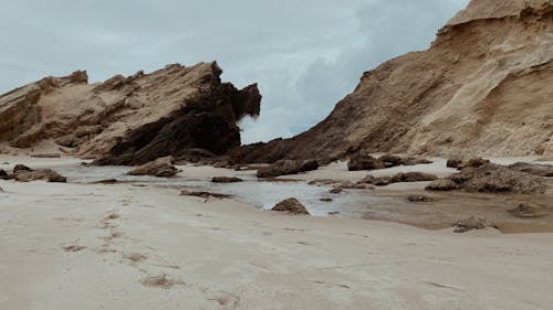 Δωρεάν στοκ φωτογραφιών με ακτή, άμμος, βράχια