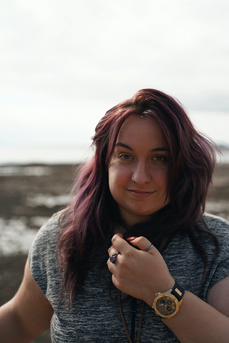 Woman Wearing A Gray Shirt