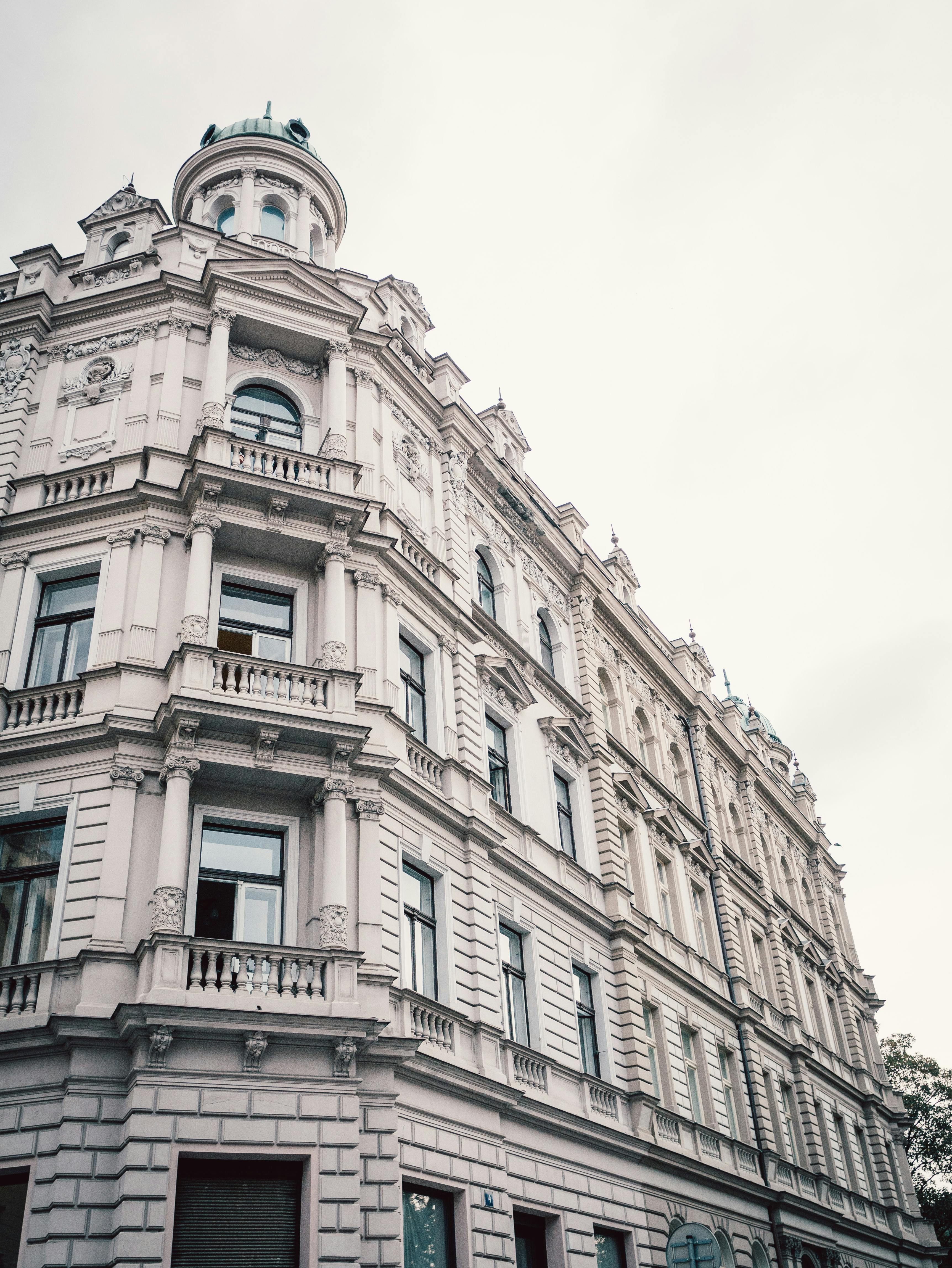 Kontaktujte N s Pixelfield