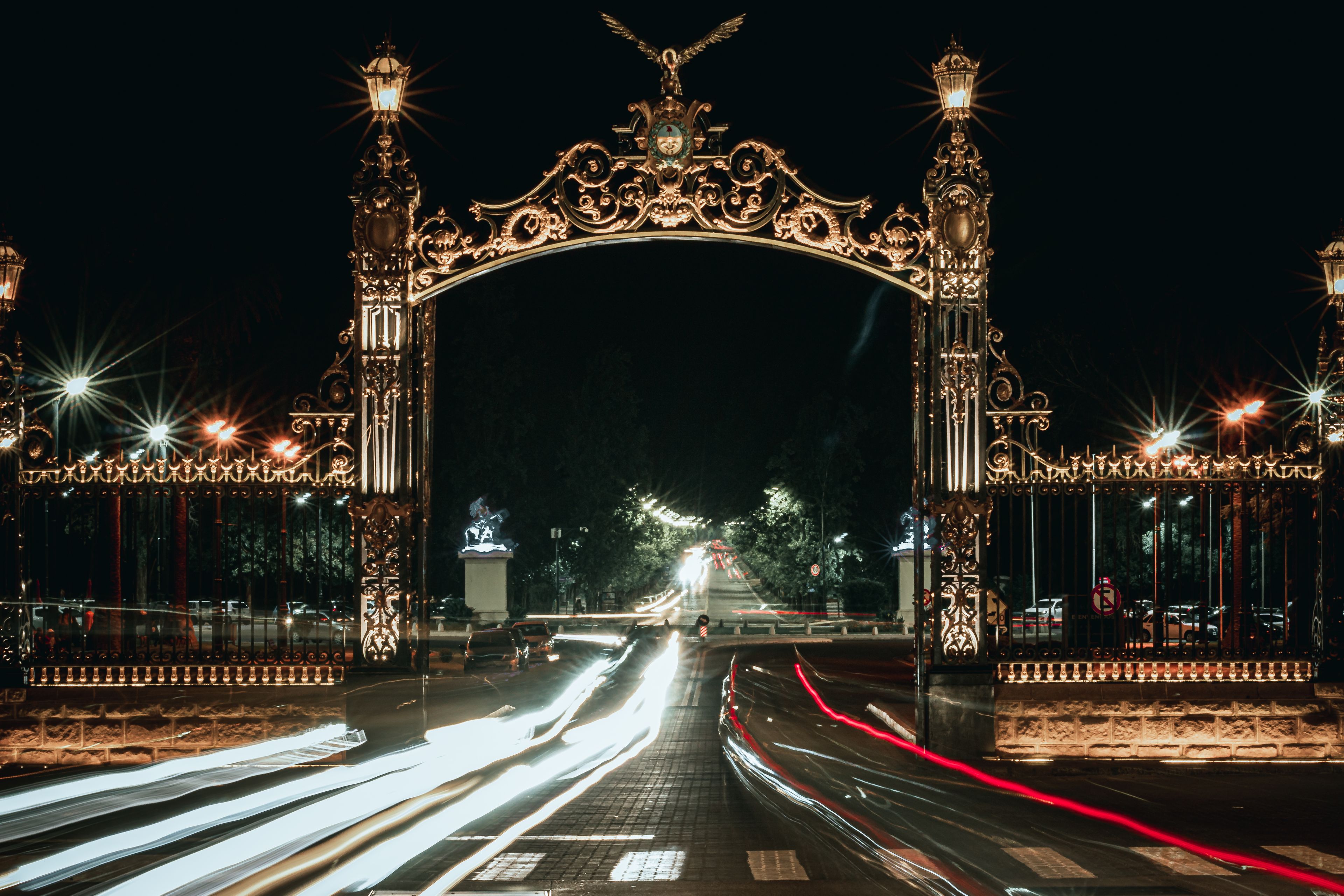 Mendoza outdoor bar night street