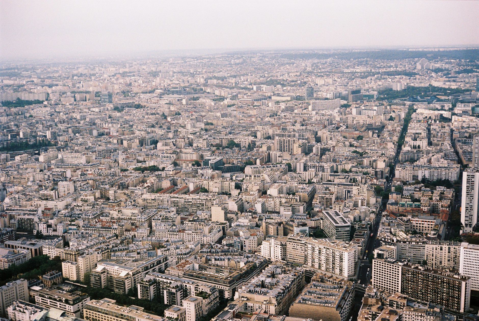 Urbanisme : plus de 20 000 friches recensées en France, un gisement sous‑exploité