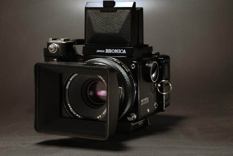 Black Camera Zenza Bronica 