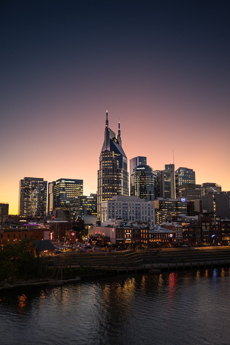 Cityscape Of Nashville, Tennessee At Dawn 