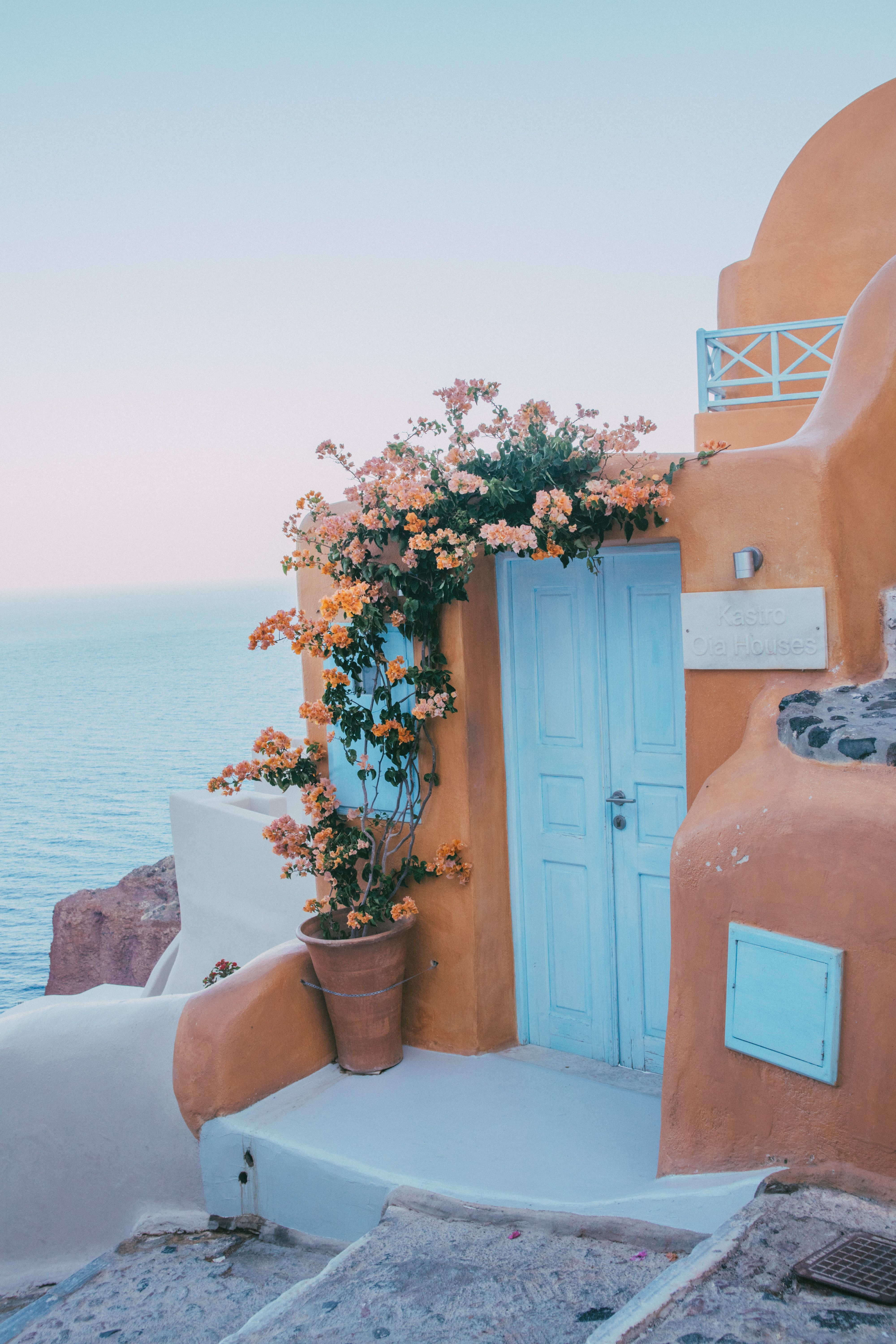 Idyllic Seaside House · Free Stock Photo